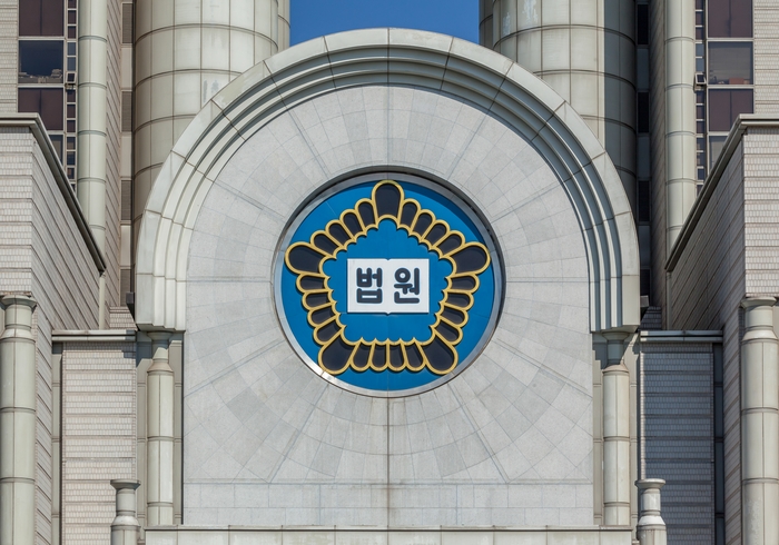 “추우니깐 돈 줄게…” 버스서 여고생 성추행 50대 男 ‘무혐의’